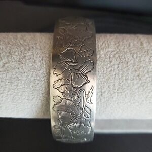 Kirk Stieff Pewter Cuff Bracelet Poppy Floral Repousse Silver Tone 8 Inches Long